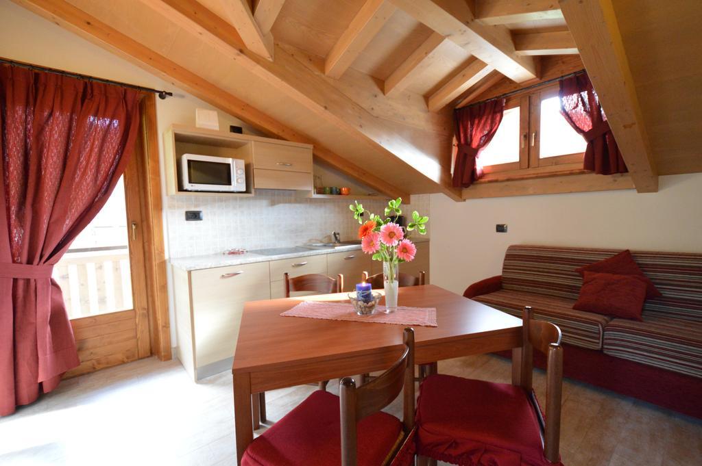 Casa Fiorella ليفينو الغرفة الصورة